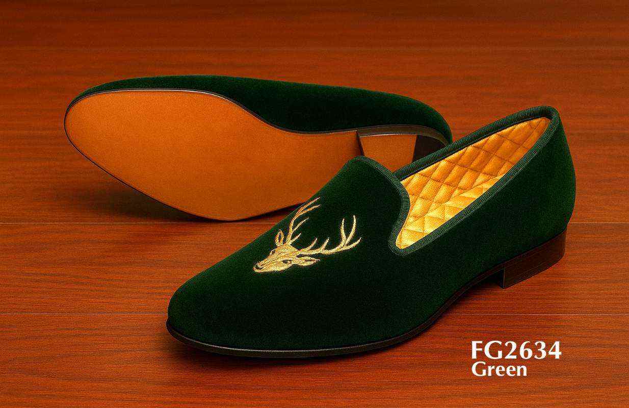 groene fluwelen loafers met gouden hertenkop FGV2634