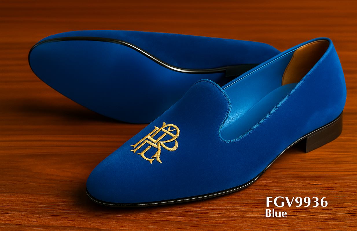 blauwe fluwelen slippers met geborduurde initialen FGV9936