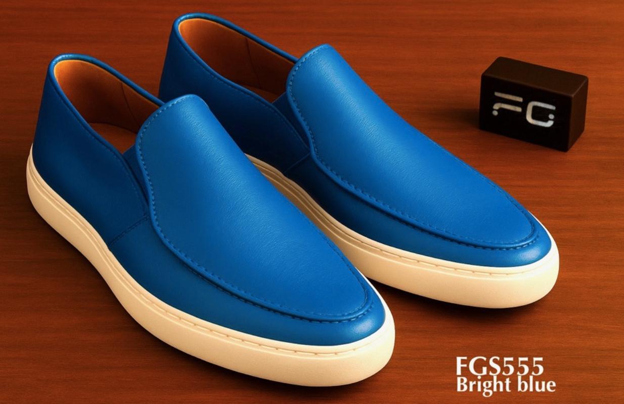 FGS555 felblauwe leren sneakers